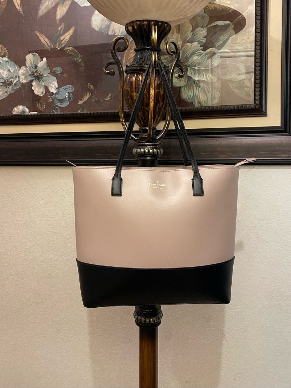 Kate Spade please check all picture of condition